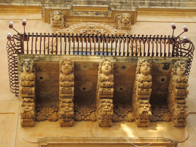 Balcony: Palazzo Nicolaci di Villadorata
